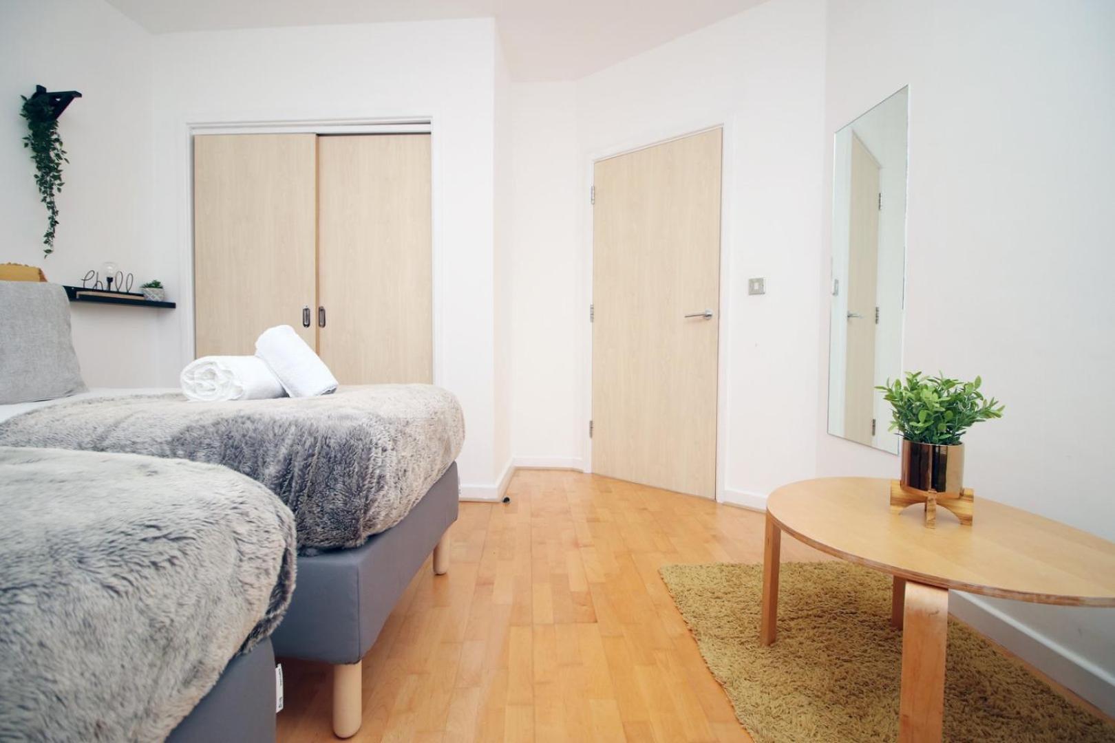 Centrally Located Spacious 2Br | Cohost Partners Cardiff Kültér fotó